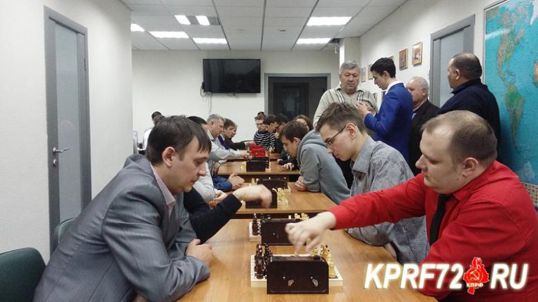 В Тюмени прошёл шахматный турнир, посвящённый столетию Октября
