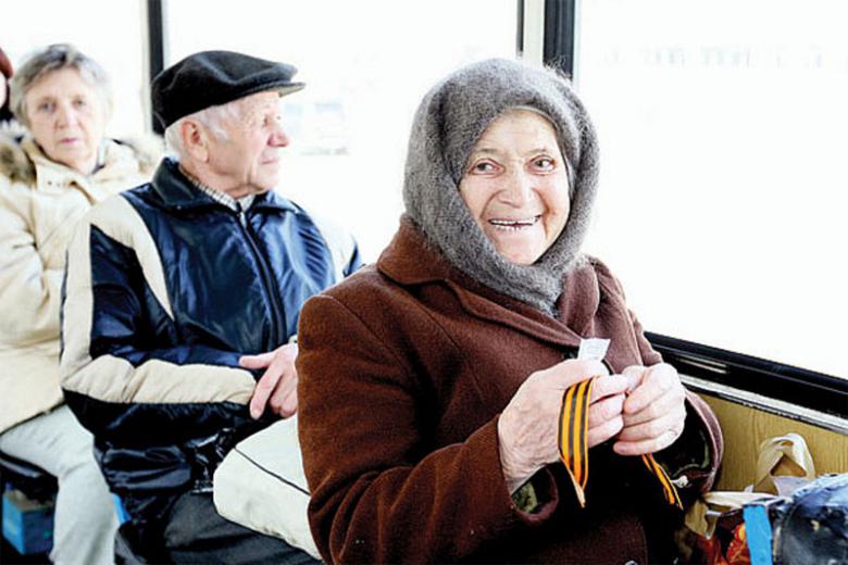 Юрий Юхневич добился бесплатного проезда для тобольских пенсионеров на пригородных маршрутах