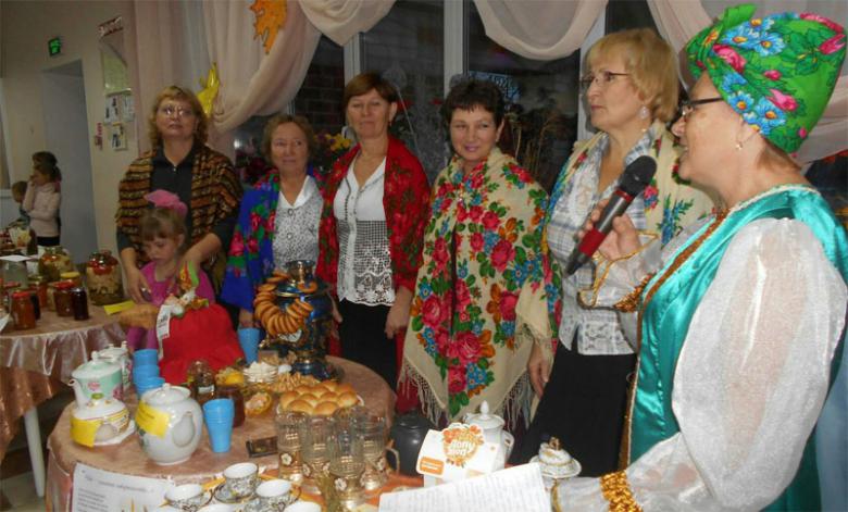 Активисты женского движения приняли участие в празднике урожая
