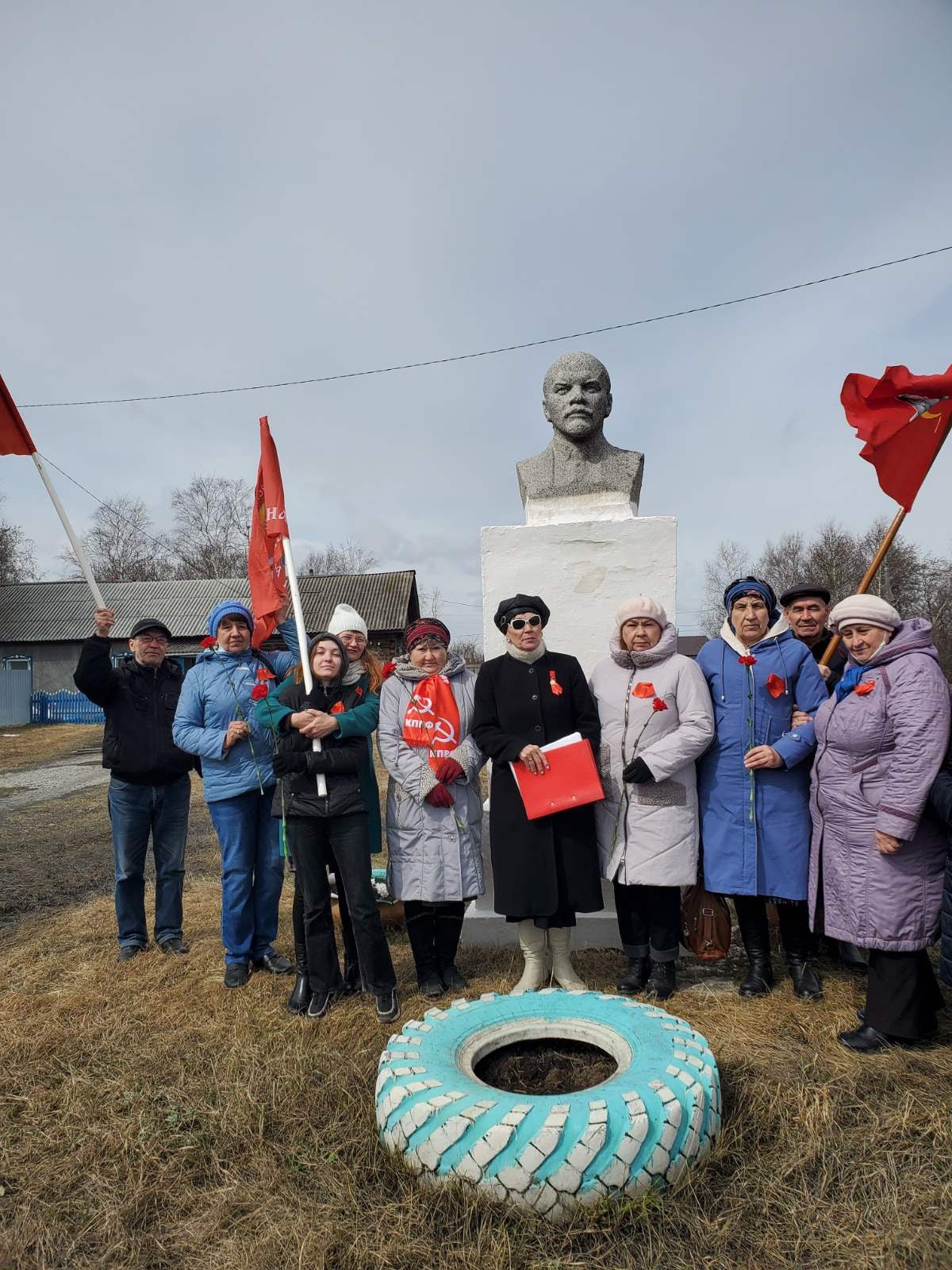 Тобольские коммунисты посетили «ленинские места»