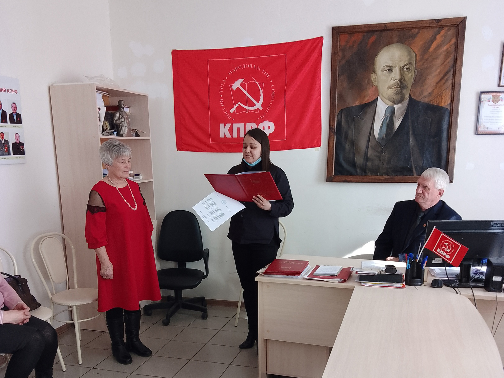 Рабочая поездка депутата-коммуниста Регины Юхневич в Вагайский район